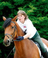 nathalie bizet, cavalière et technicienne administratrice.