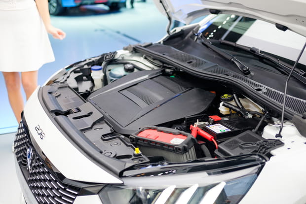 Zoom sur la motorisation de la Peugeot e-208