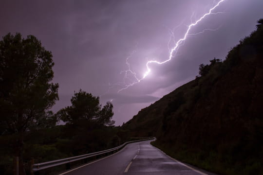 Vigilance orages&nbsp;: 51&nbsp;d&eacute;partements en alerte ce mercredi, une accalmie pr&eacute;vue jeudi
