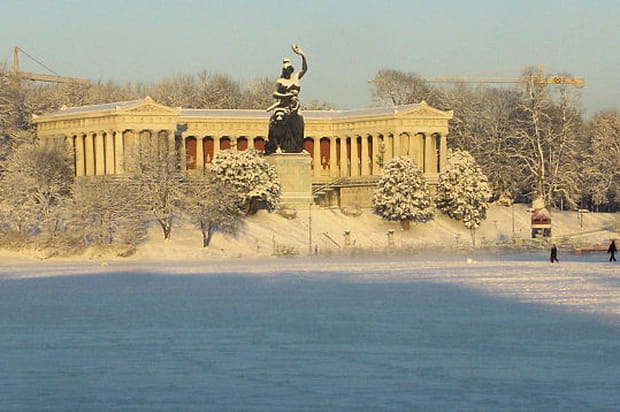 Theresienwiese sous la neige