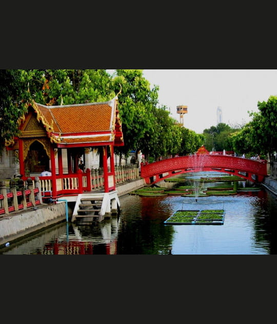 Le temple de Wat Benchama Bophit