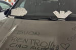 Ce vacancier voulait faire des économies de parking avant de prendre l'avion, un mois plus tard sa voiture est recouverte de PV