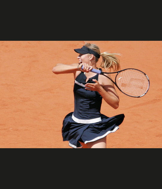 Un d&eacute;but poussif pour Maria Sharapova