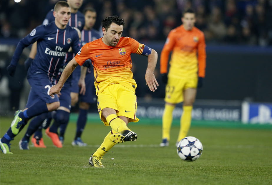 89e&nbsp;: Xavi transforme le penalty (1-2)