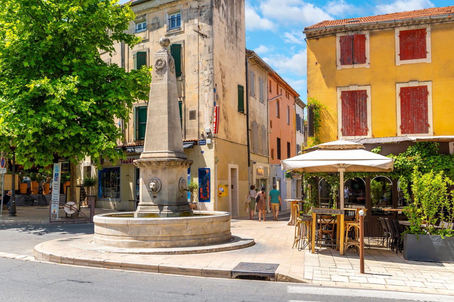 C'est l'adresse secrète d'Omar Sy pour des vacances authentiques en Provence