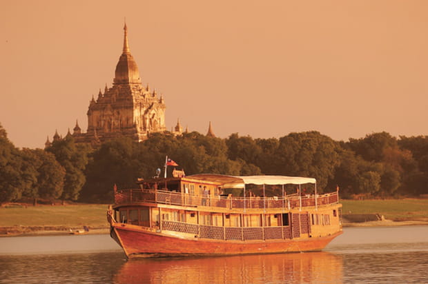 Embarcations de charme au fil des fleuves