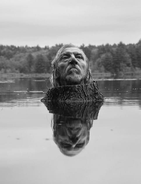 Autoportrait singulier d'Arno Rafael Minkkinen