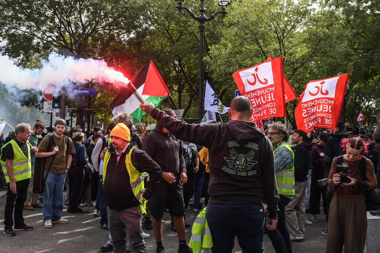 Manifestation du 18 septembre : premiers heurts et sabotages déjoués, la tension monte d'un cran à Paris
