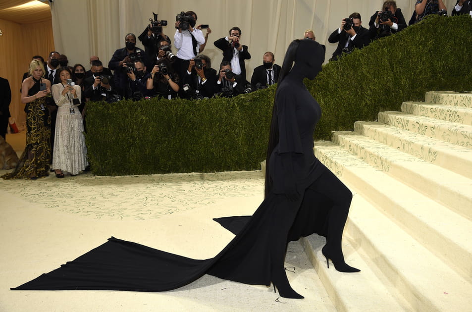 Kim Kardashian se la joue incognito