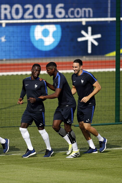 L'&eacute;quipe de France reste fid&egrave;le &agrave; Clairefontaine