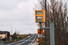 Ce nouveau radar peut d&eacute;tecter les d&eacute;passements dangereux &ndash; les amendes pleuvent d&eacute;j&agrave; dans ce pays voisin