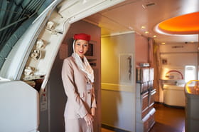 &quot;Le salaire de base est de 1&nbsp;000&nbsp;euros mais...&quot;&nbsp;: une h&ocirc;tesse de l'air d'Emirates r&eacute;v&egrave;le les avantages incroyables de son contrat