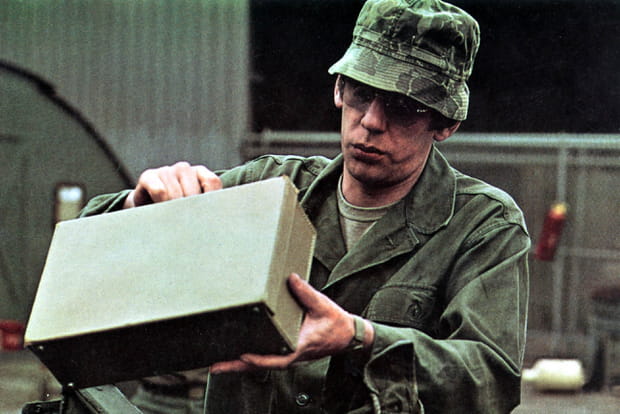 Donald Sutherland hilarant dans "M.A.S.H." (1970)