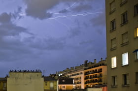 Orages en France&nbsp;: Paris et 13&nbsp;d&eacute;partements en vigilance orange, des trombes d'eau attendues