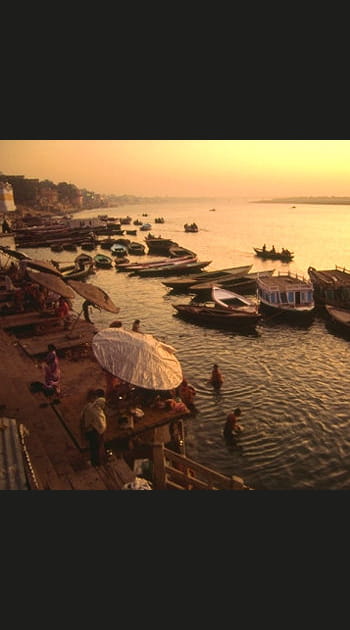 En Inde, Benar&egrave;s ville sacr&eacute;e