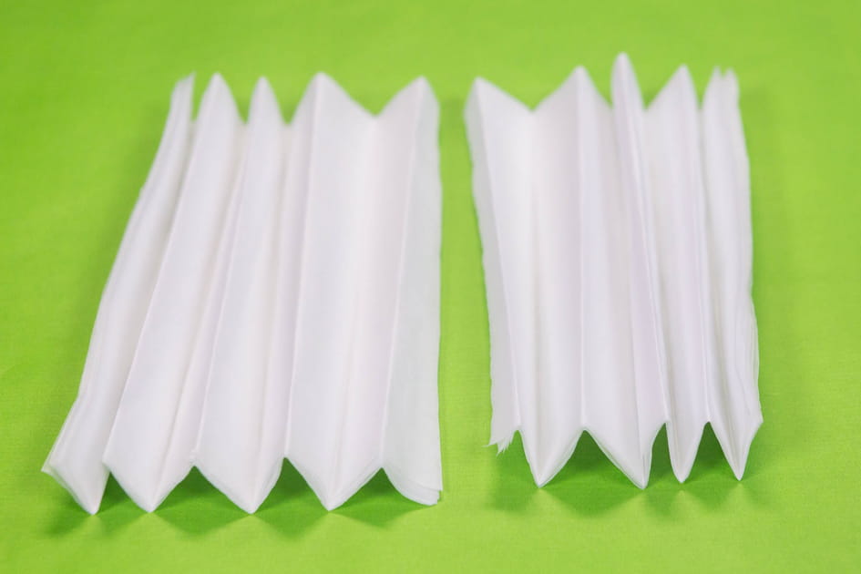 Fleurs en papier de soie&nbsp;: &eacute;tape 2