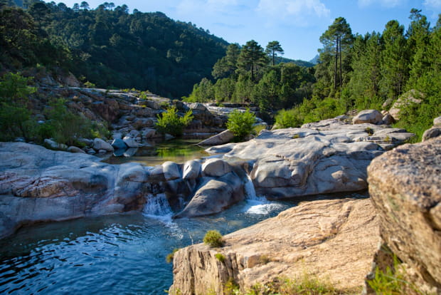 Les piscines naturelles de Cavu en Corse, surprenantes l'hiver