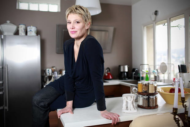 Maïtena Biraben, le FN s'invite au Grand Journal