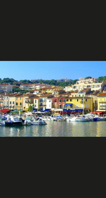 12e&nbsp;: Cassis, Saint-Cyprien, Port&nbsp;Grimaud&nbsp;et&nbsp;Fr&eacute;jus,&nbsp;44&nbsp;euros&nbsp;par&nbsp;jour