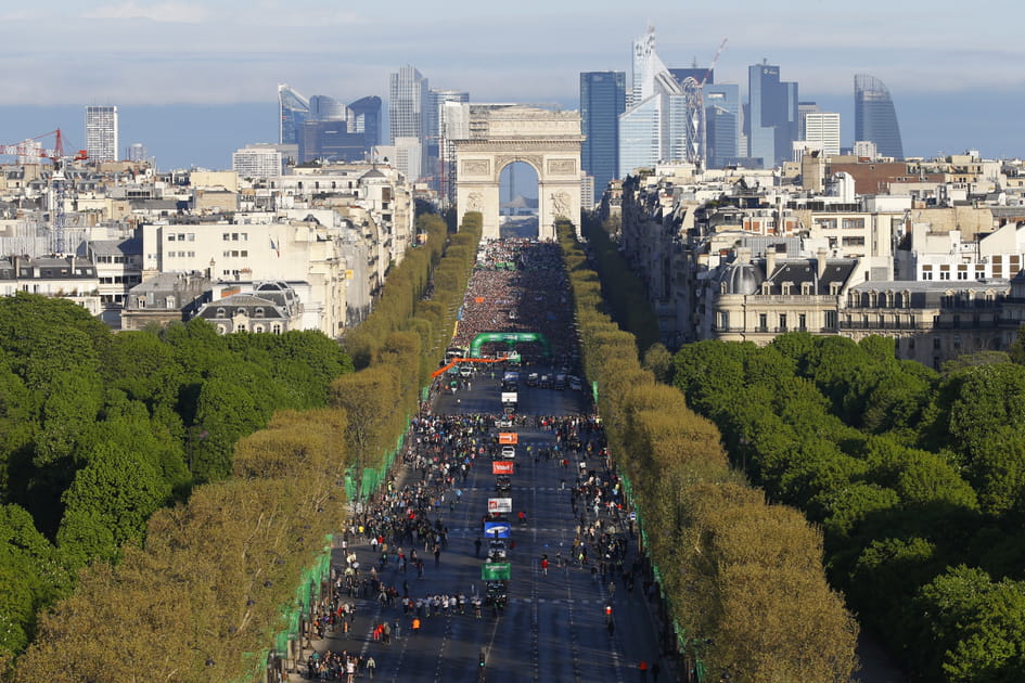 Champs-Elys&eacute;es