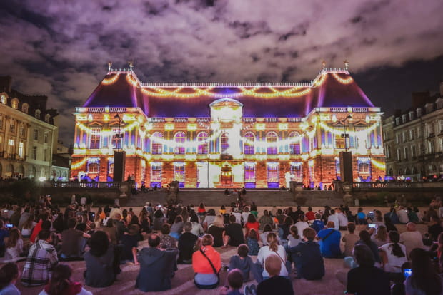 Rêve de lumière : le Parlement de Bretagne s'illumine à Rennes