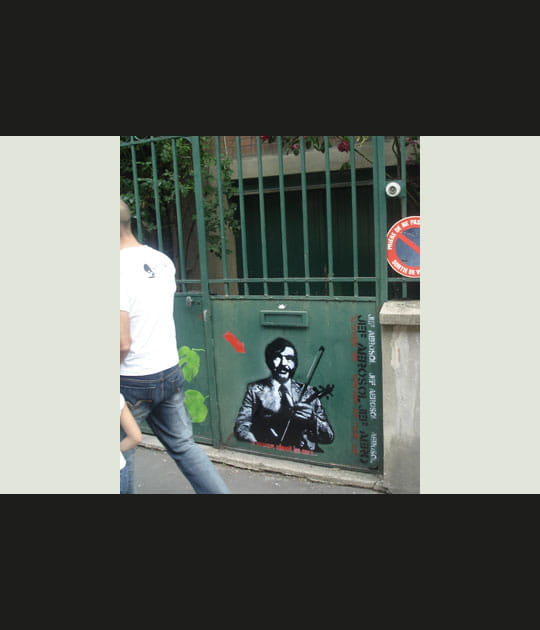 Le violoniste au portail