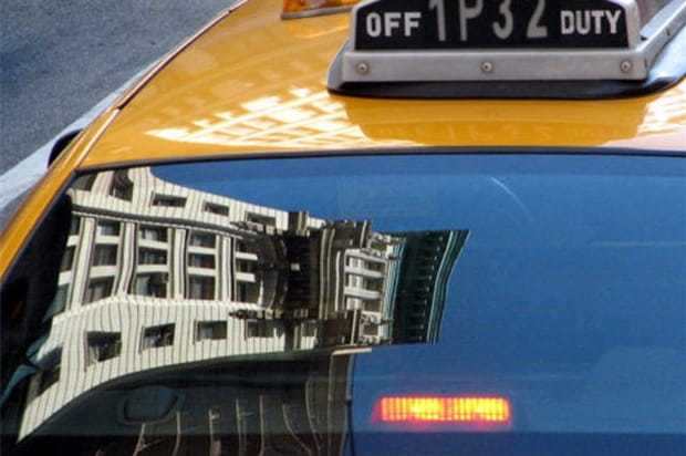 Reflet dans yellow cab