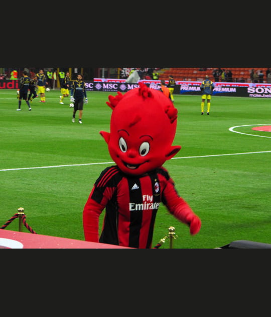 Une mascotte d&eacute;moniaque