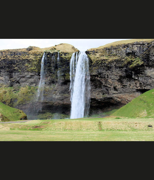Cascade de Seljalandsfoss