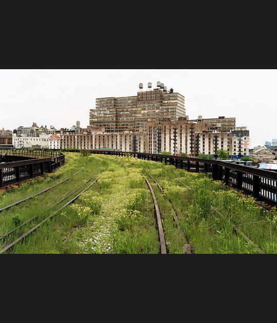 Des entrepots en hauteur