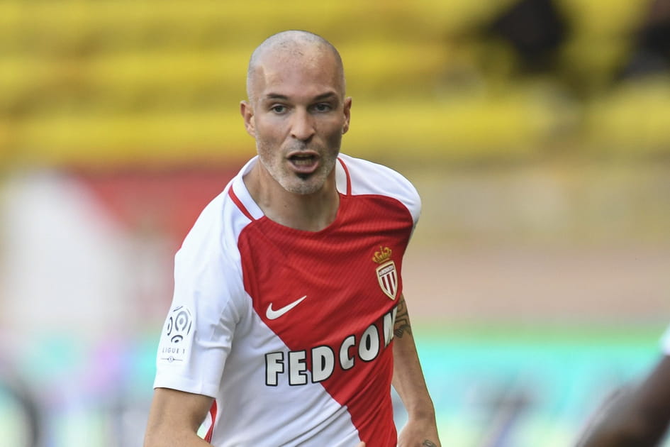 Andrea Raggi&nbsp;: 117&nbsp;000&nbsp;euros par mois