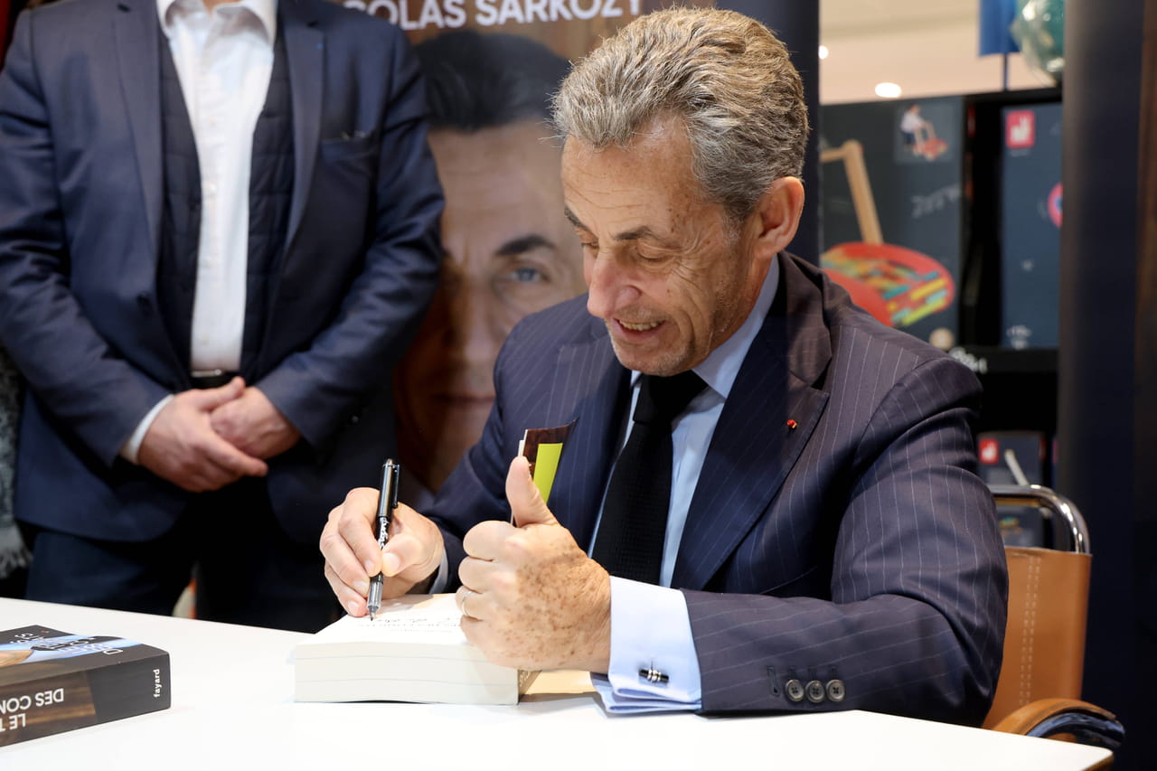 Sarkozy dans le sillon de Zemmour et de Villiers ? Son livre "Journal d'un prisonnier" pris en main par des experts de l'extrême droite