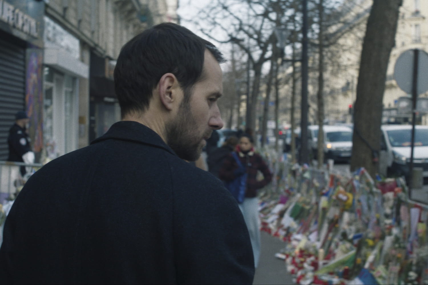 Des vivants : où voir la série sur les rescapés du Bataclan en streaming ?