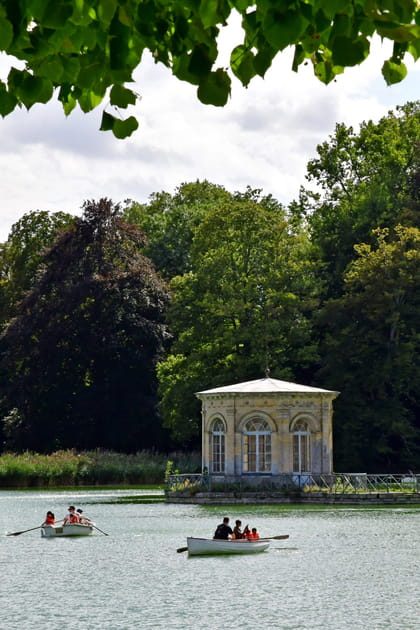 Fontainebleau c&ocirc;t&eacute; ch&acirc;teau