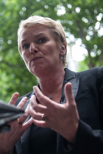 &Eacute;lise Lucet en col&egrave;re