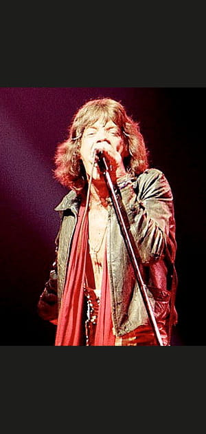 Mick Jagger roule toujours sa bosse