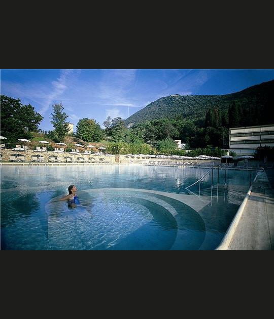 Piscine thermale