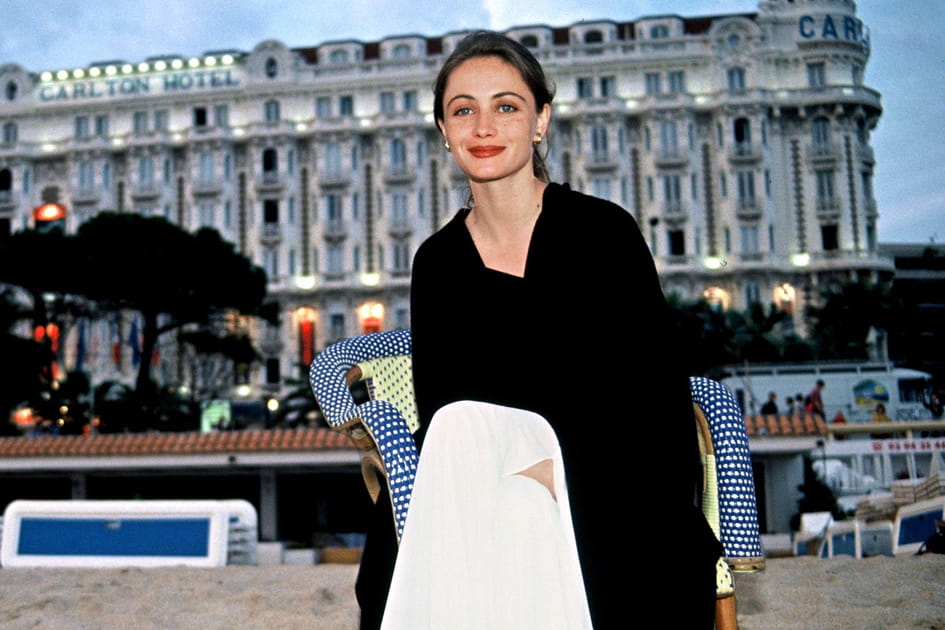 Emmanuelle B&eacute;art &agrave; Cannes en 1991