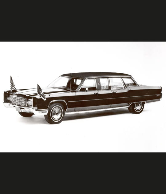 Une nouvelle Lincoln Continental pour Nixon