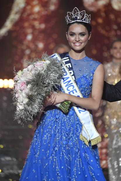 Diane Leyre sacrée Miss France 2022