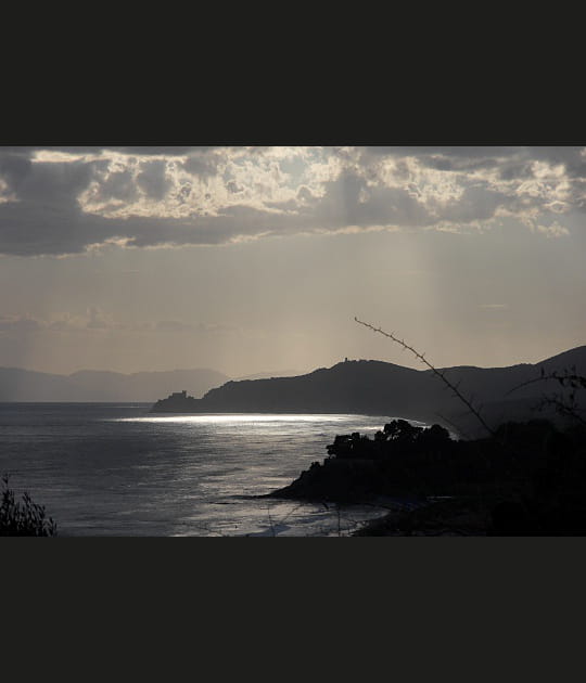 Lumi&egrave;re sur le littoral italien