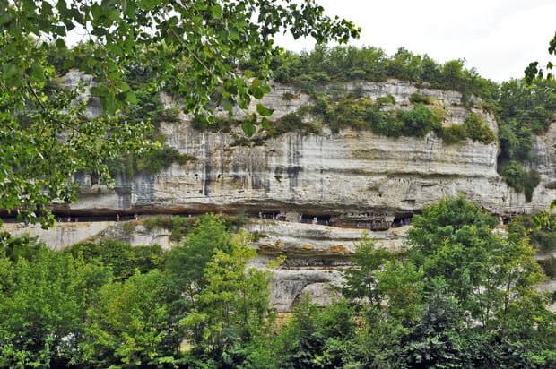 La Roque Saint-Christophe dans le Périgord