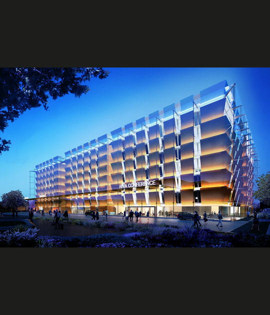Une fa&ccedil;ade vitr&eacute;e illumin&eacute;e pour l'Hotel Riva