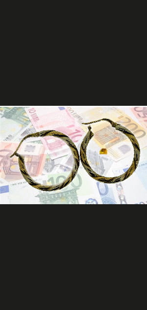 Des boucles d'oreille&nbsp;: 94,80&nbsp;euros