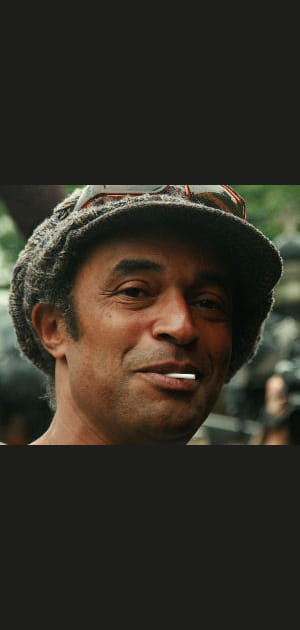 Yannick Noah se br&ucirc;le en allumant un barbecue