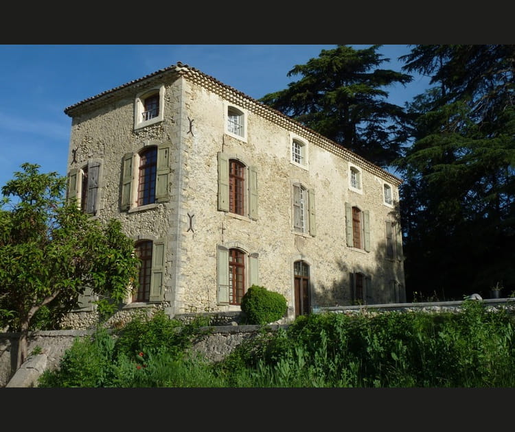 Le Mas proven&ccedil;al