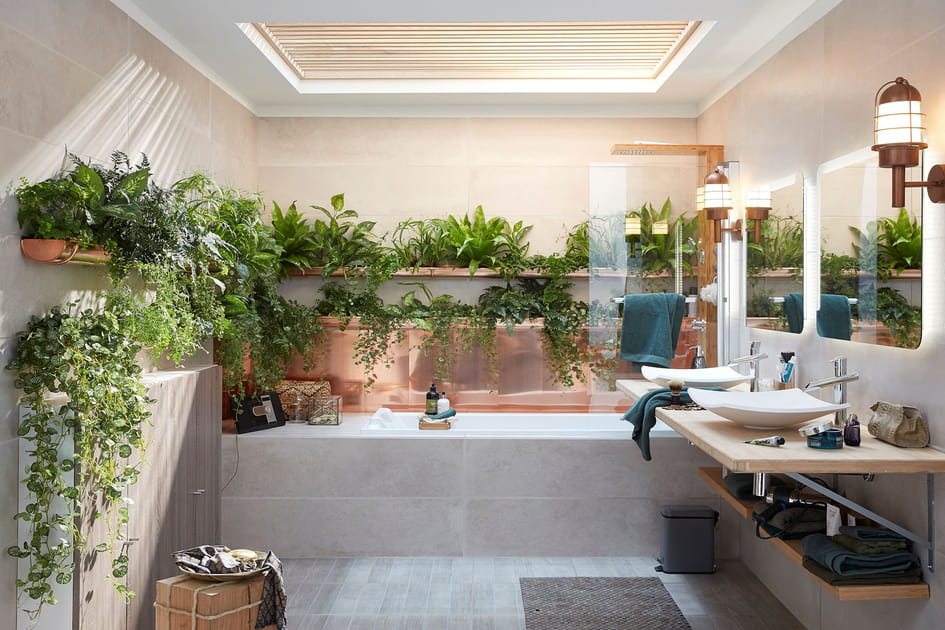 De la verdure dans la salle de bains