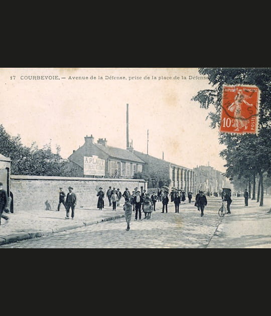 Les cols blancs ont succ&eacute;d&eacute; aux cols bleus.