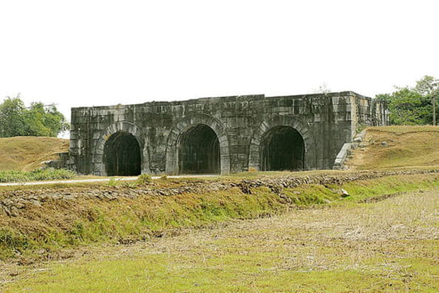 La citadelle de la dynastie Hô au Vietnam