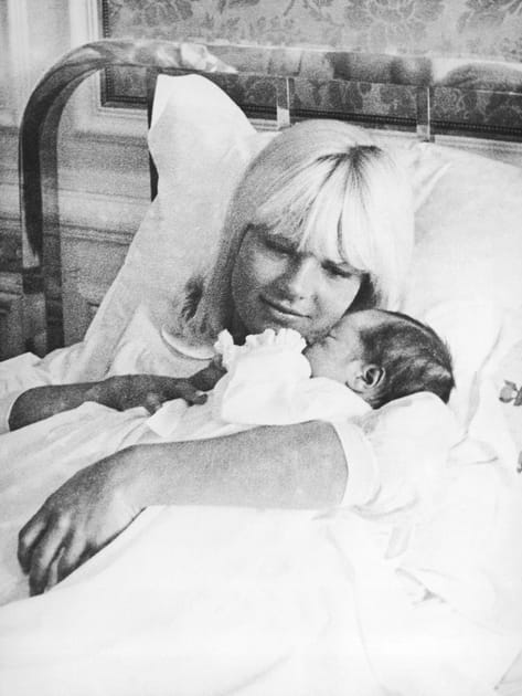 David, le premier enfant de Johnny